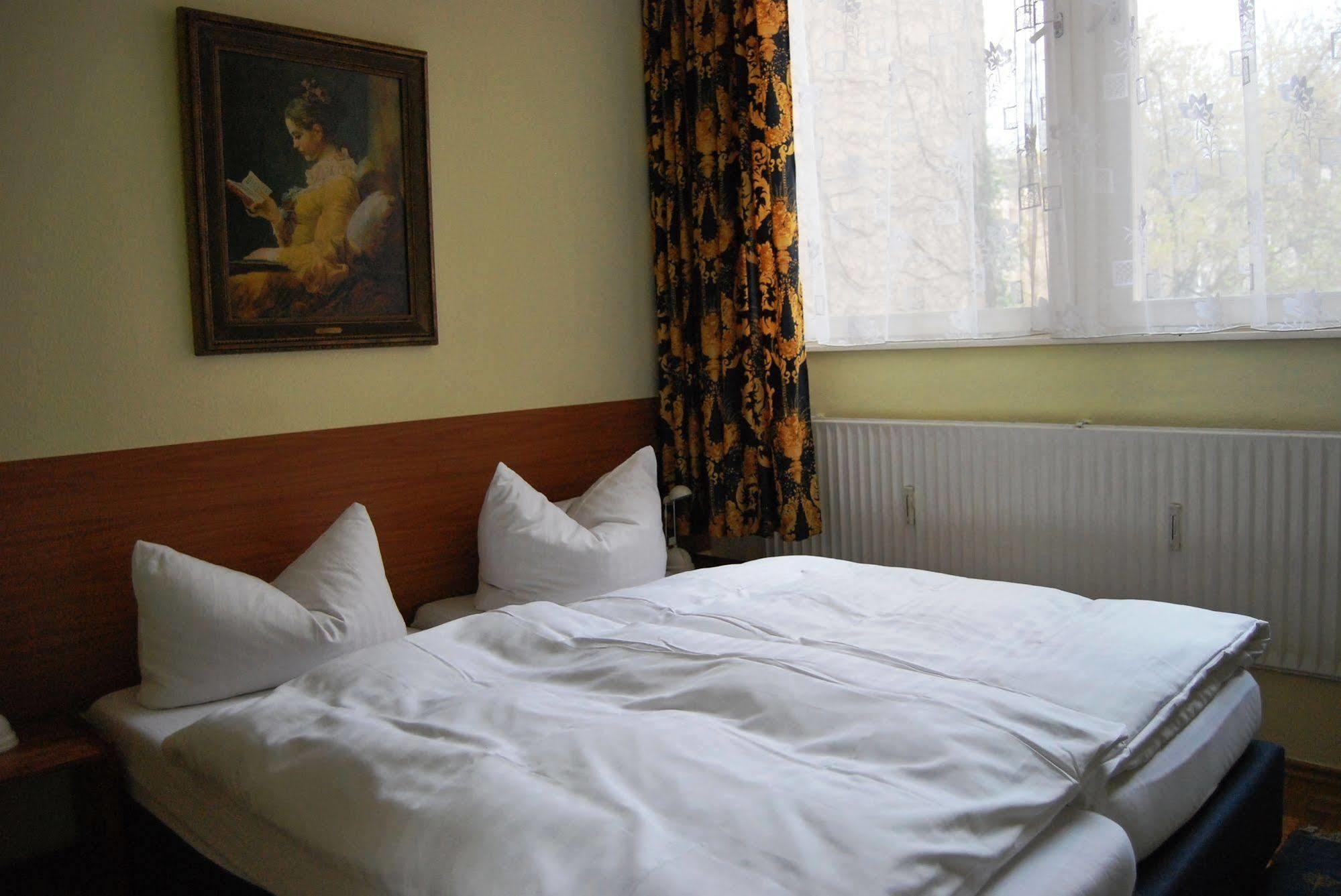Pension Abc Berlim Exterior foto